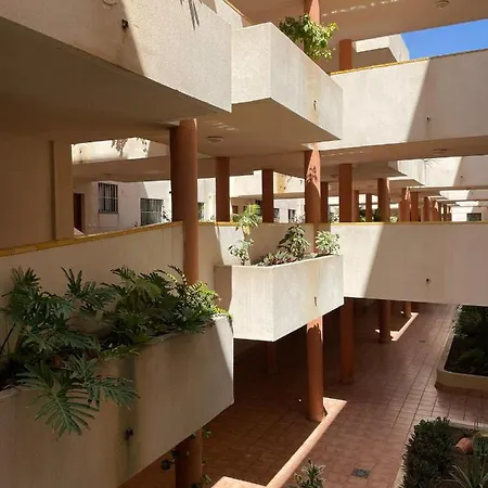 Daire En El Medano, Tenerife *